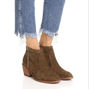 Madewell The Janice darkest olive suede ankle boot